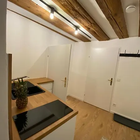 Διαμέρισμα Cozy/tiny/creative Living In A Historical Old Town