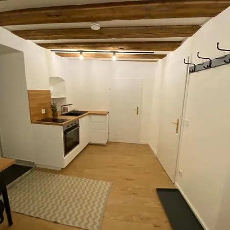 Διαμέρισμα Cozy/tiny/creative Living In A Historical Old Town *